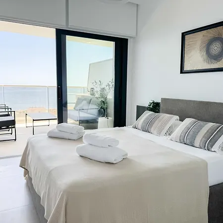 Апартаменты Sunset Cliffs Terra Gold